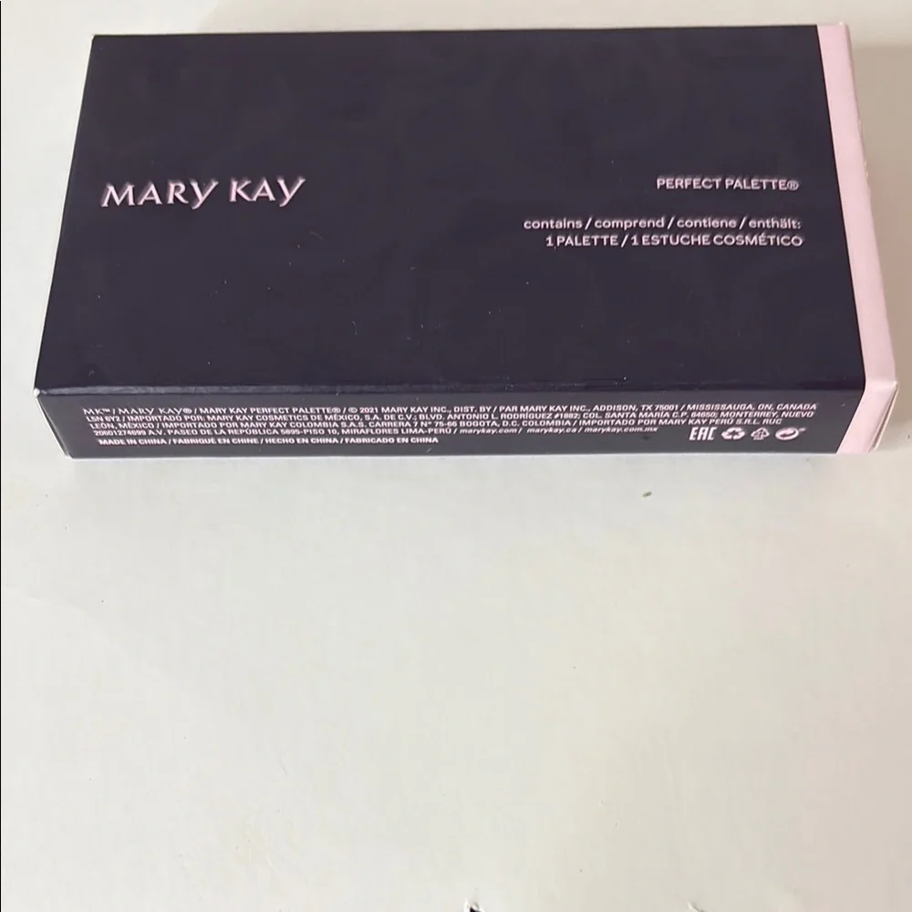 Mary Kay Black Eyeshadow Palette Sleek Design